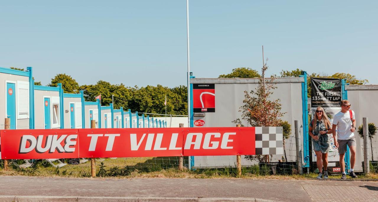 Iomtt Village At Isle Of Man Tt Douglas Exterior foto